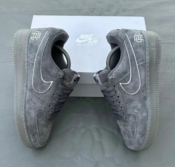Nike Air Force 1 Grises