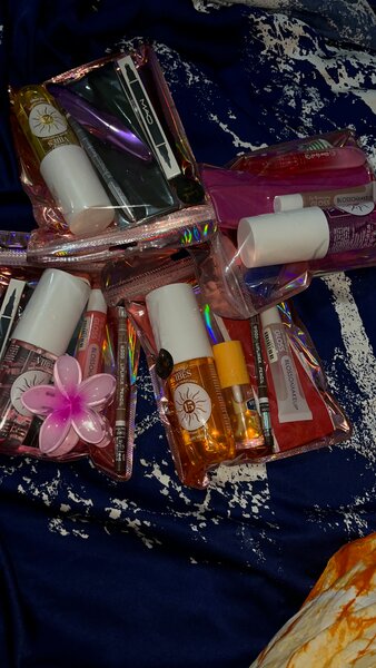 Trousse maquillage holographique