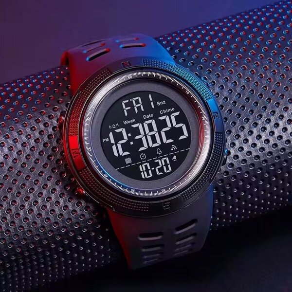 Montre numérique sportive étanche