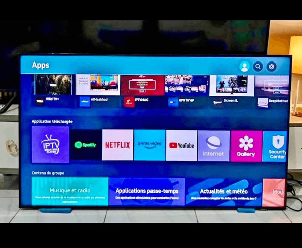 Téléviseur intelligent grand écran
