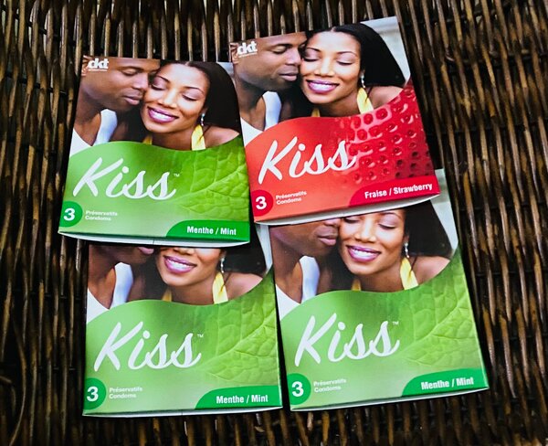 12 préservatifs (4 paquets)