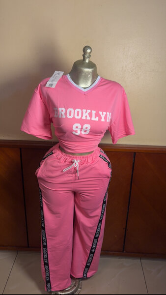 Ensemble de sport Brooklyn rose