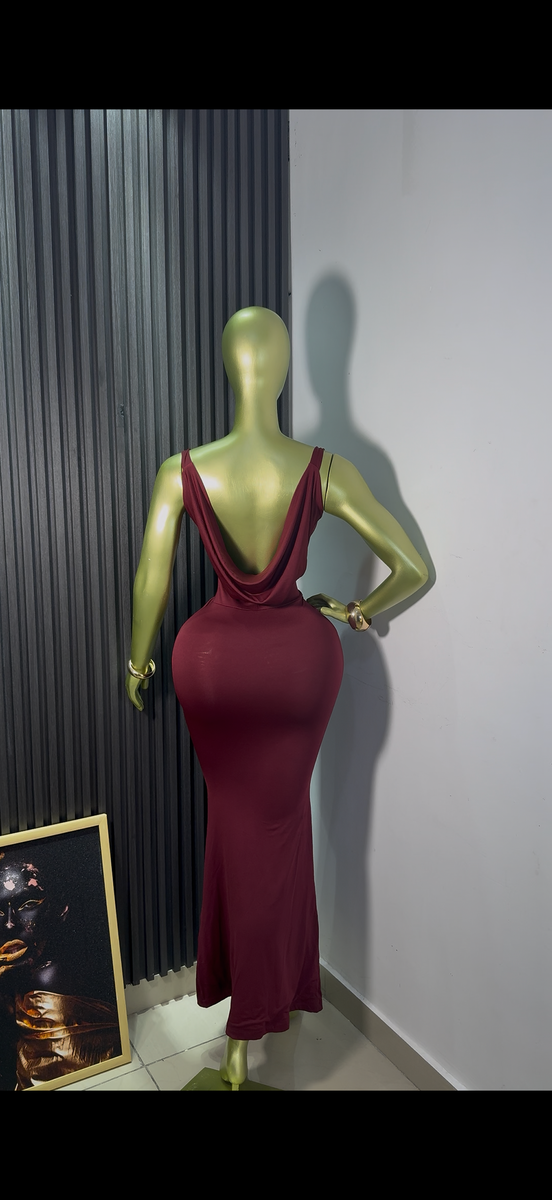 Robe longue élégante bordeaux