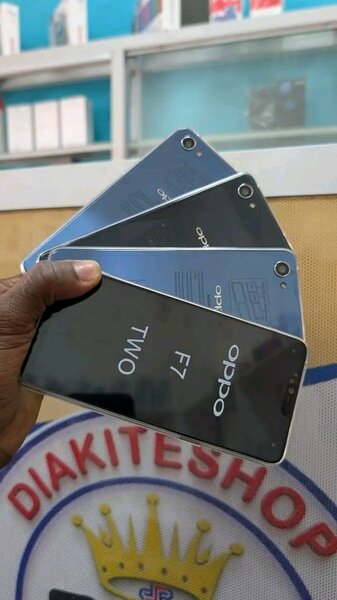 Oppo F7 - Smartphone Débloqué