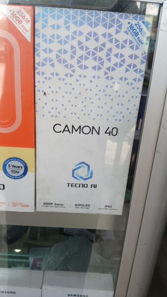 Smartphone Tecno Camon 40