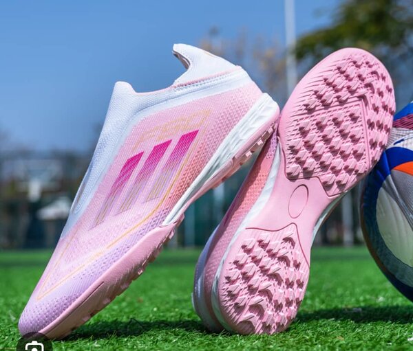 Chaussures de Foot Légères