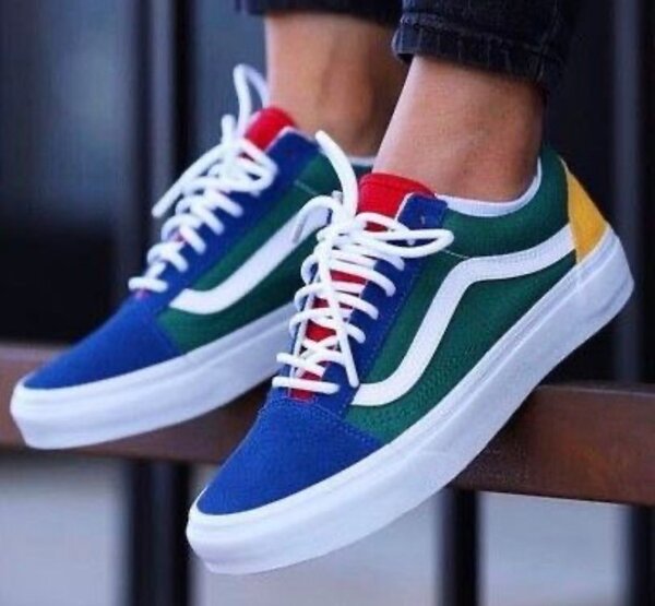 Baskets multicolores tendance