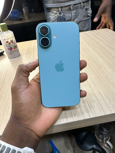 IPhone 16 simple disponible