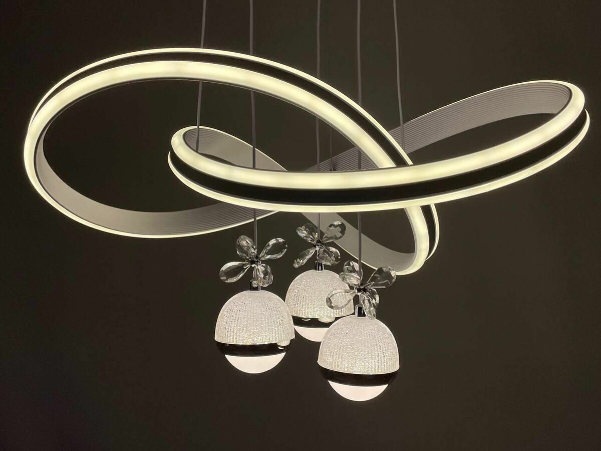 Lustre LED moderne élégant