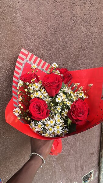 Bouquet de roses rouges élégantes