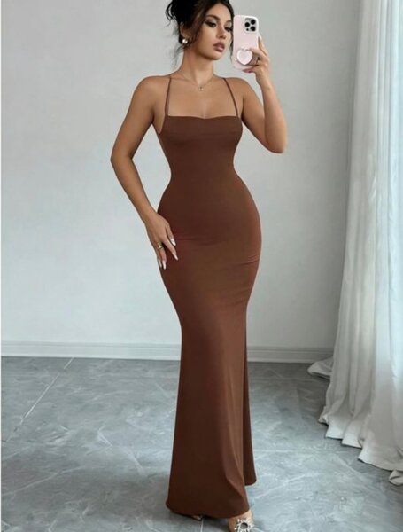 Robe longue marron élégante