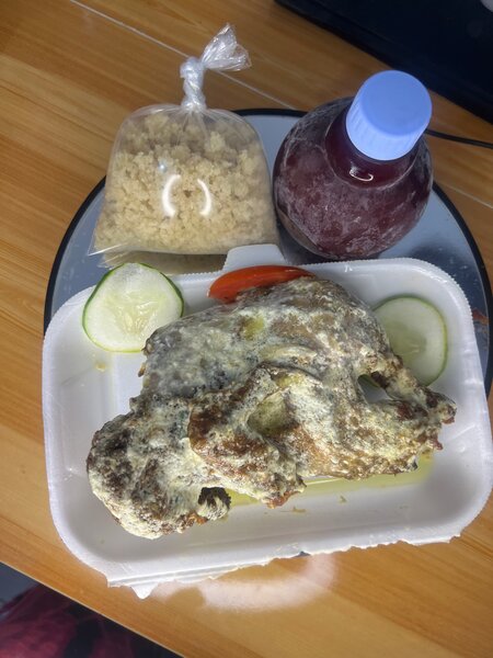 Poulet Grillé avec Accompagnement