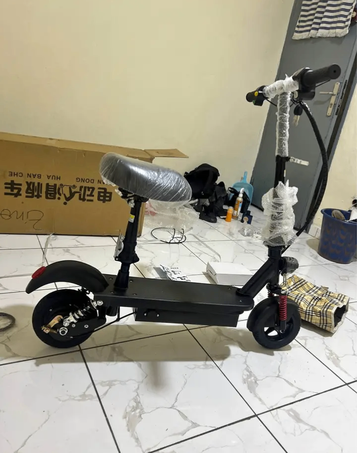 Trottinette électrique avec siège