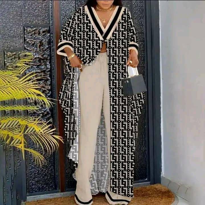 Kimono élégant et pantalon