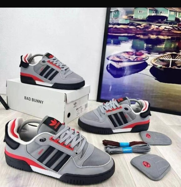 Sneakers modernes Bad Bunny