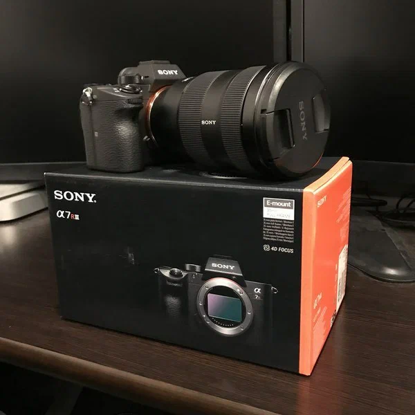 Sony Alpha 7 III Appareil Photo