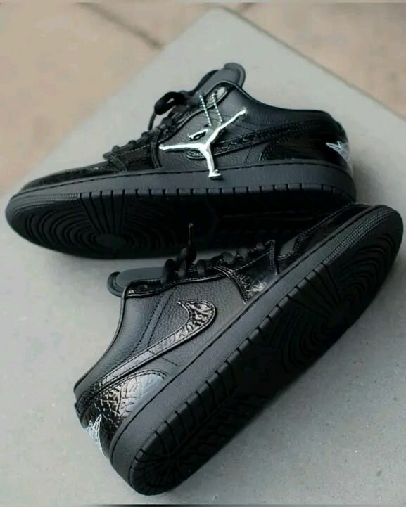 Baskets noires Air stylées