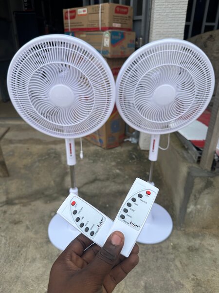 Ventilateurs sur pied avec télécommande