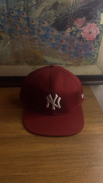 Casquette NY rouge classique