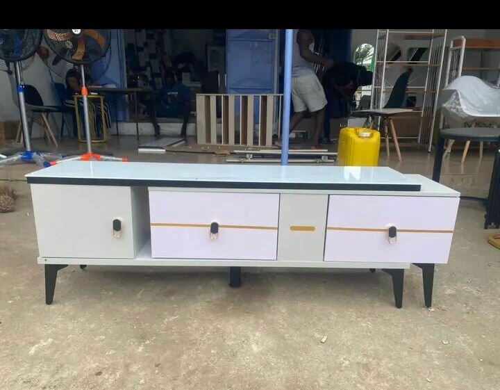 Meuble TV moderne bois et métal