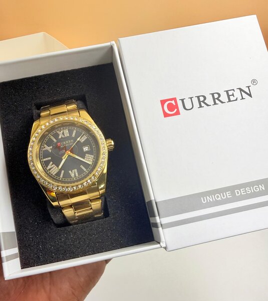 Montre CURREN Femme Luxe en Acier