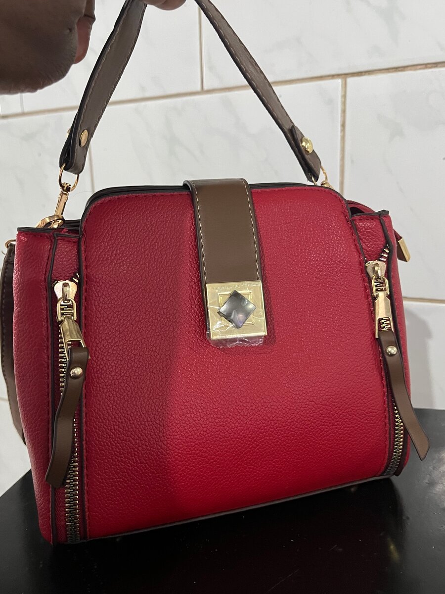 Sac à main élégant en cuir