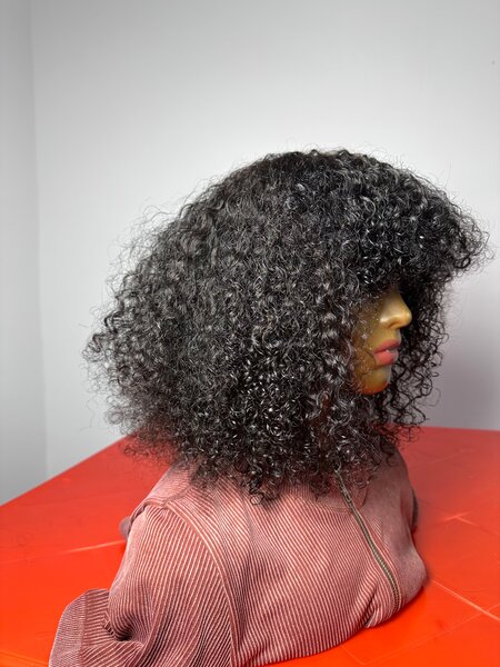 Perruque water wave à frange