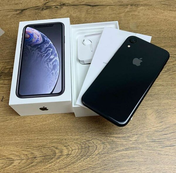 iPhone XR Noir 64 Go Débloqué