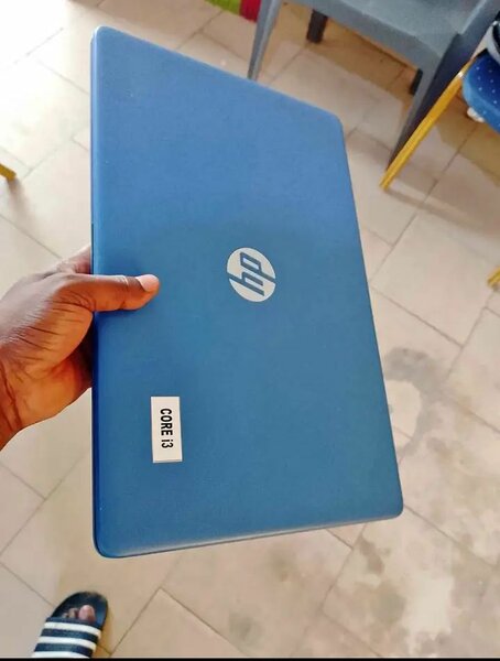 Ordinateur portable HP bleu