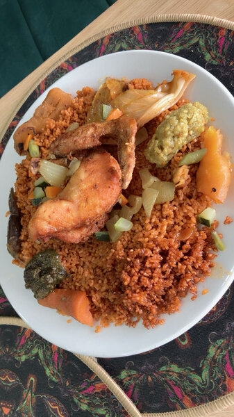 Plat de riz épicé africain