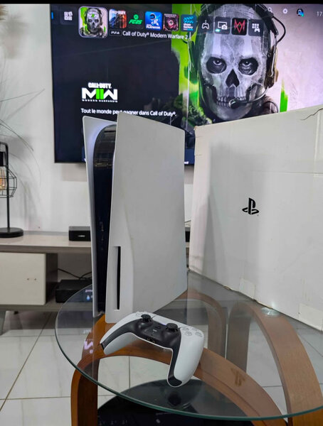 Console de jeu PlayStation 5 Slim