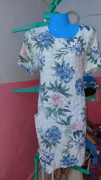 Robe fleurie élégante femme