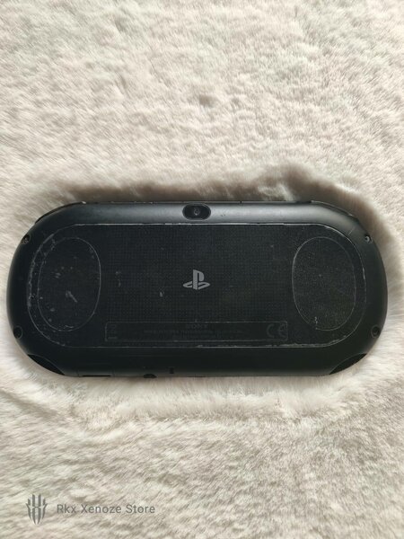 Sony PS Vita noir + 60 jeux