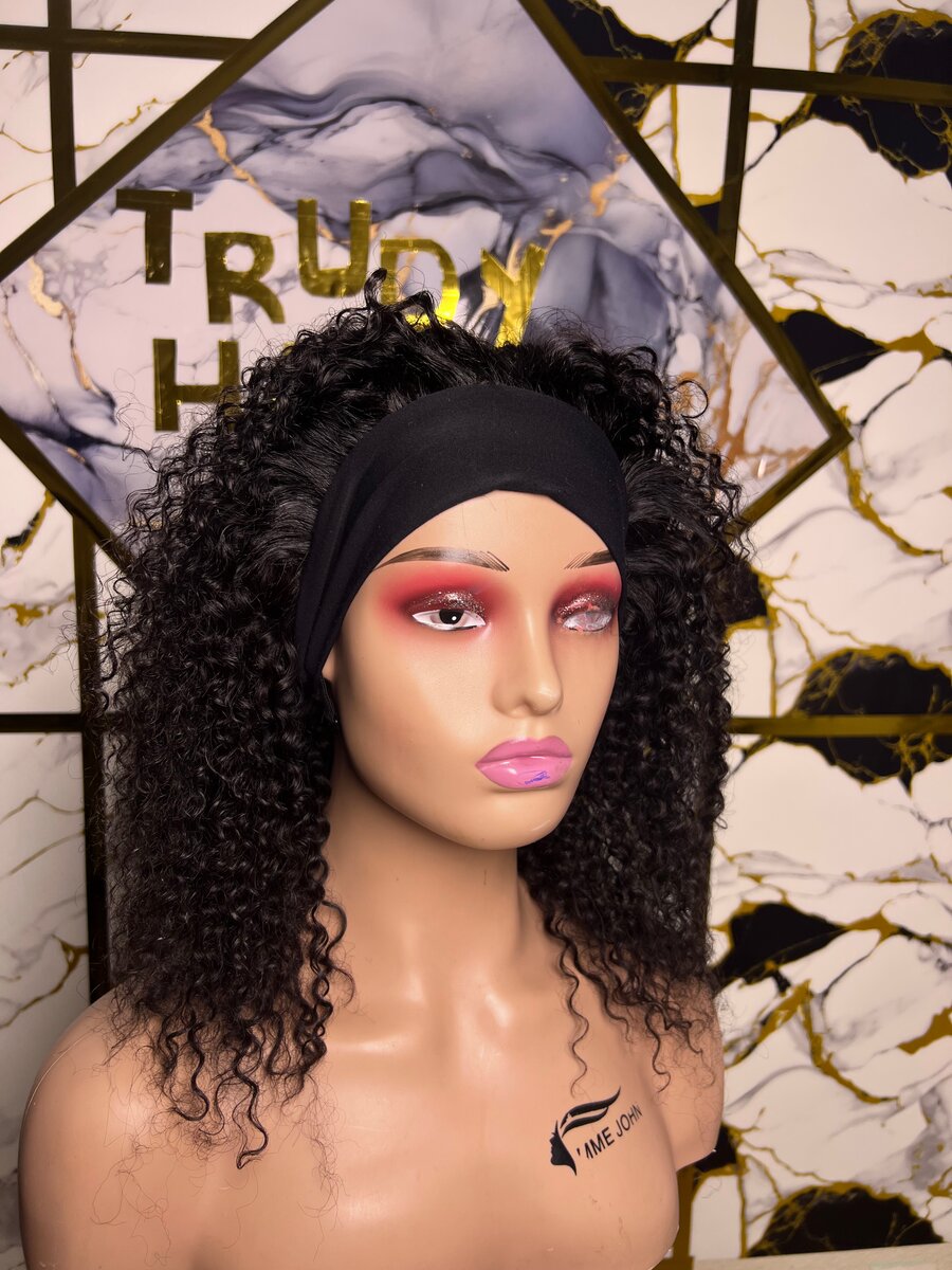 Perruque Bouclée Bandeau Noir