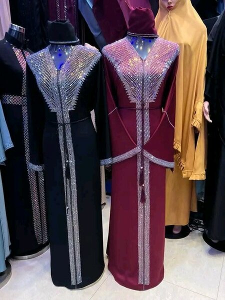 Abayas élégantes avec strass