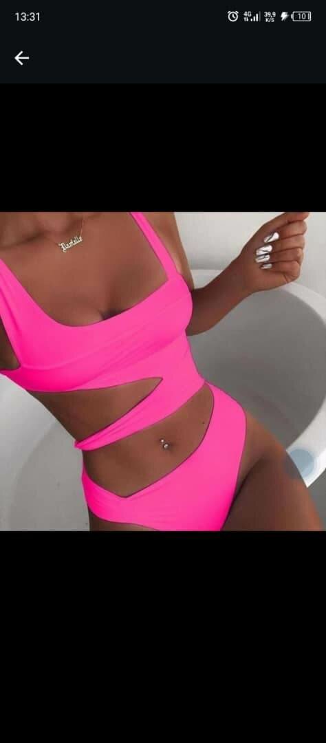 Top bleu asymétrique élégant