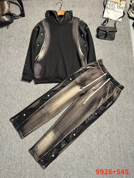 Survêtement Homme Moderne