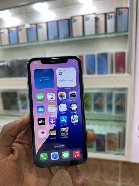 IPHONE XR 64 G