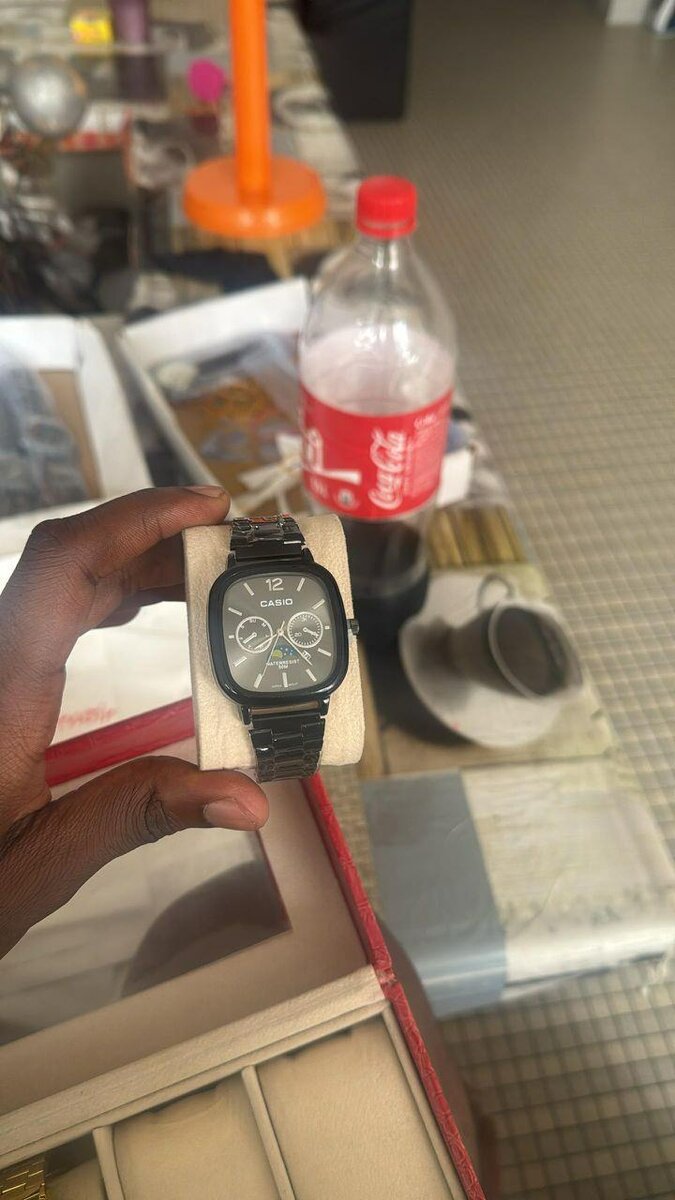 Montre unisexe asio élégante