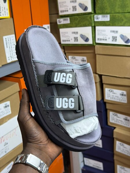 Sandales UGG confortables