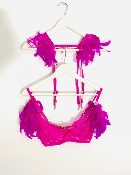 Ensemble sexy rose avec plumes