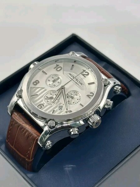Montre chronographe élégante