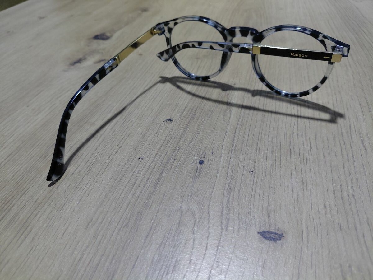 Trendy Tortoiseshell Glasses