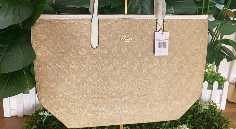 Sac fourre-tout élégant Coach