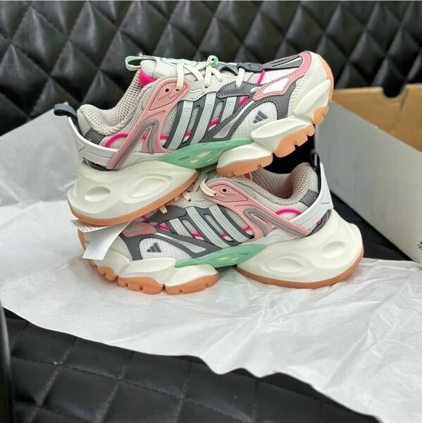 Adidas Wmns XLG Runner Deluxe