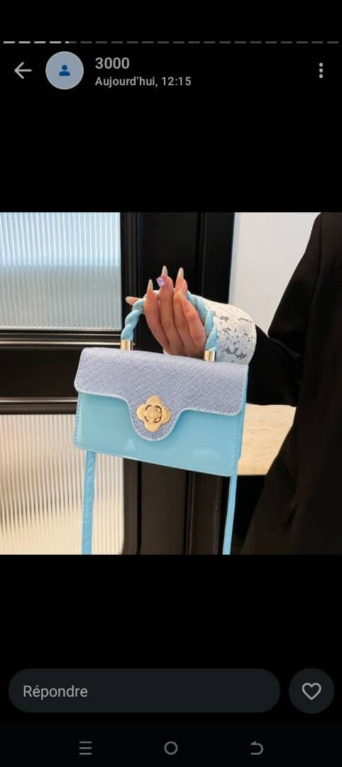 Sac à main élégant rose