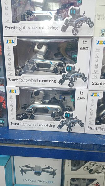 Robot chien 8 roues