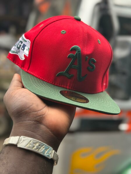Casquette rouge sport