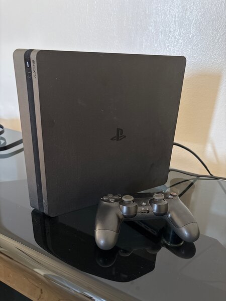 Console PS4 Slim