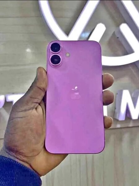 iPhone 14 Violet